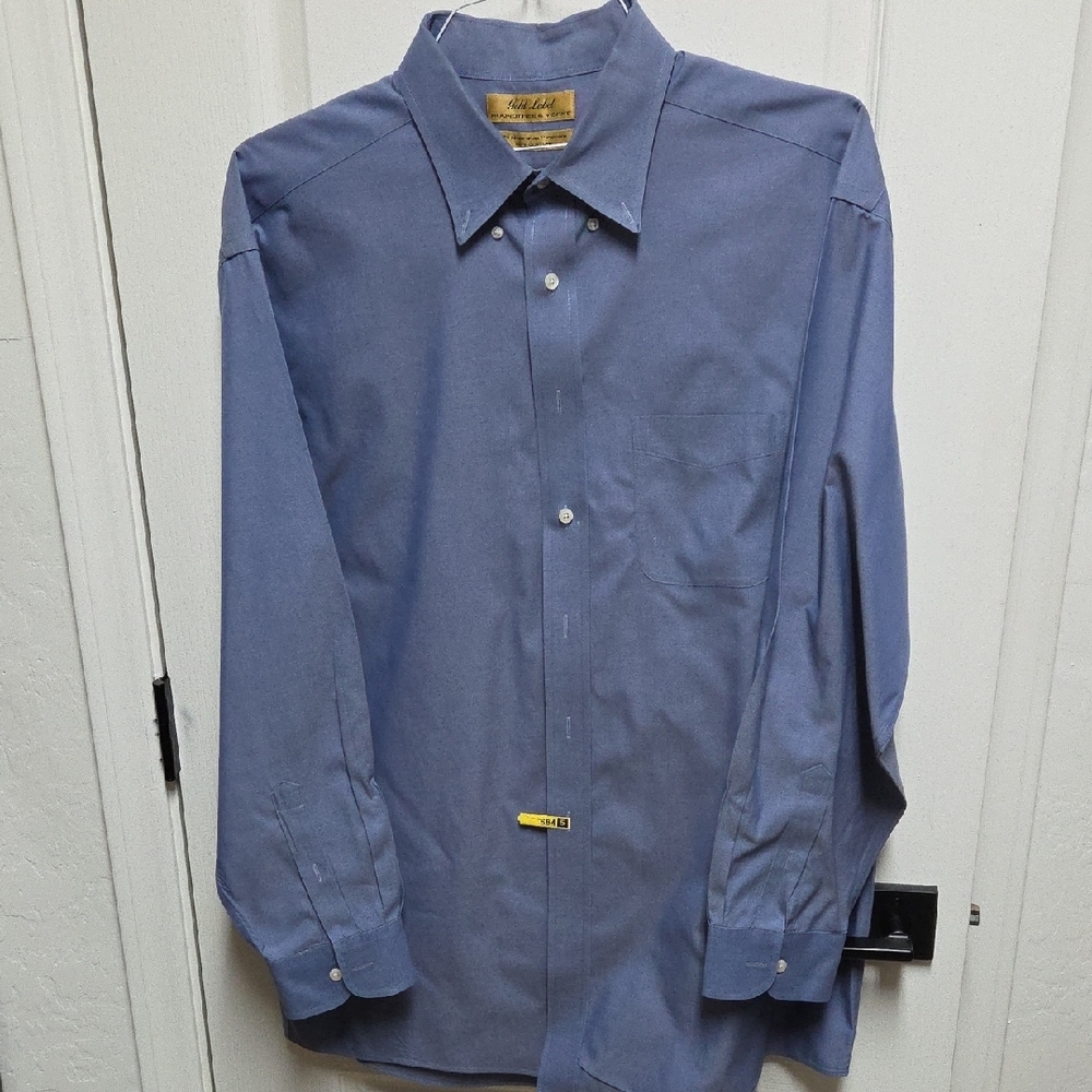 Roundtree & Yorke Blue Dress Shirt with Pointed Collar